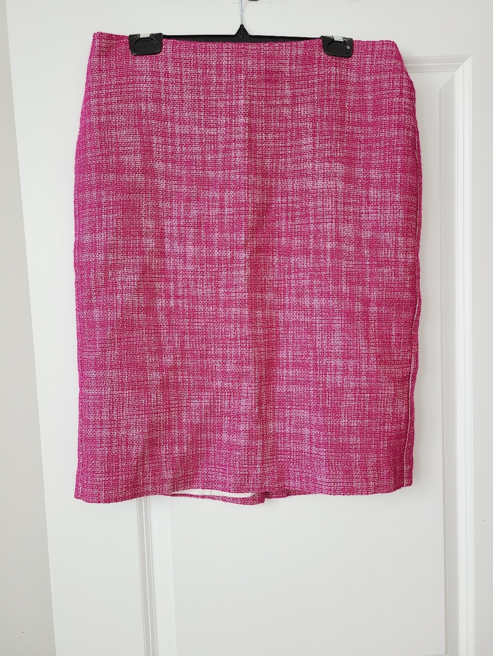 Talbota Magenta Tweed Pencil Skirt